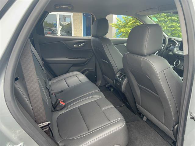 Used 2024 Chevrolet Blazer LT w/ LPO, Black Grille Bar Package FWD image 18