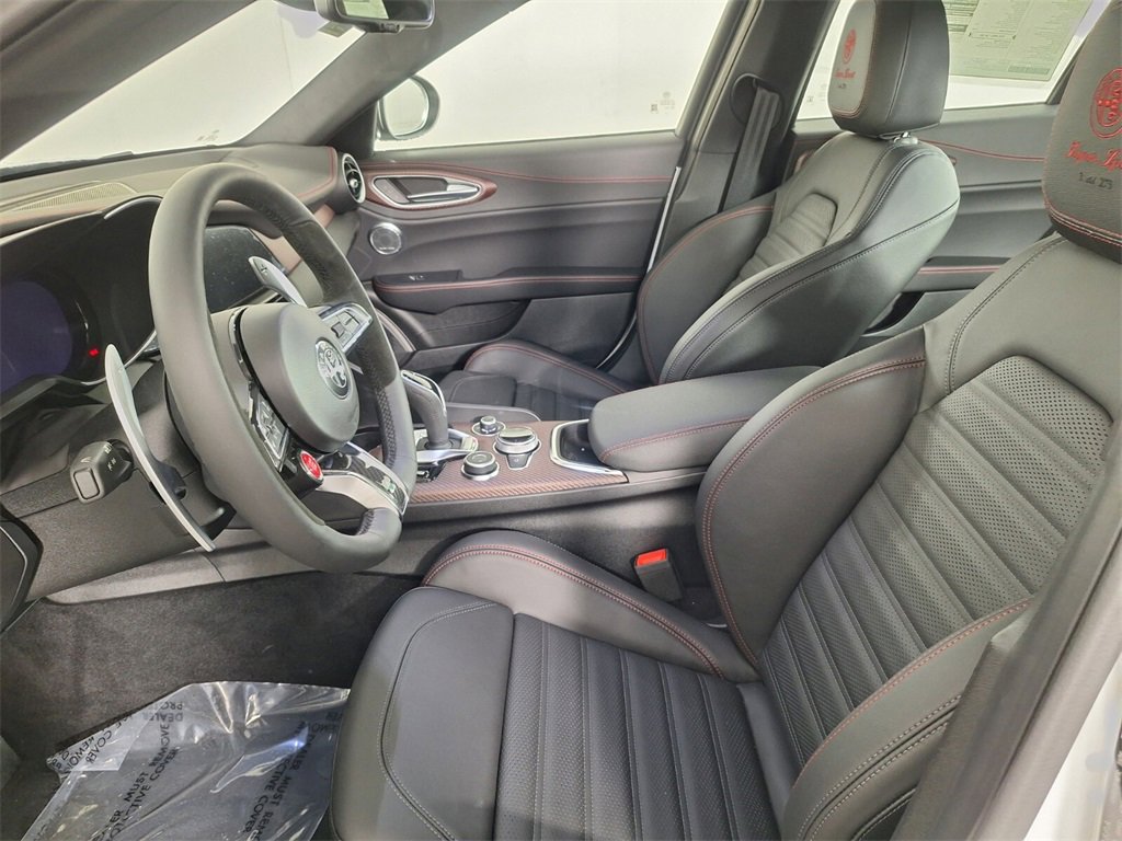 New 2024 Alfa Romeo Giulia Quadrifoglio image 19