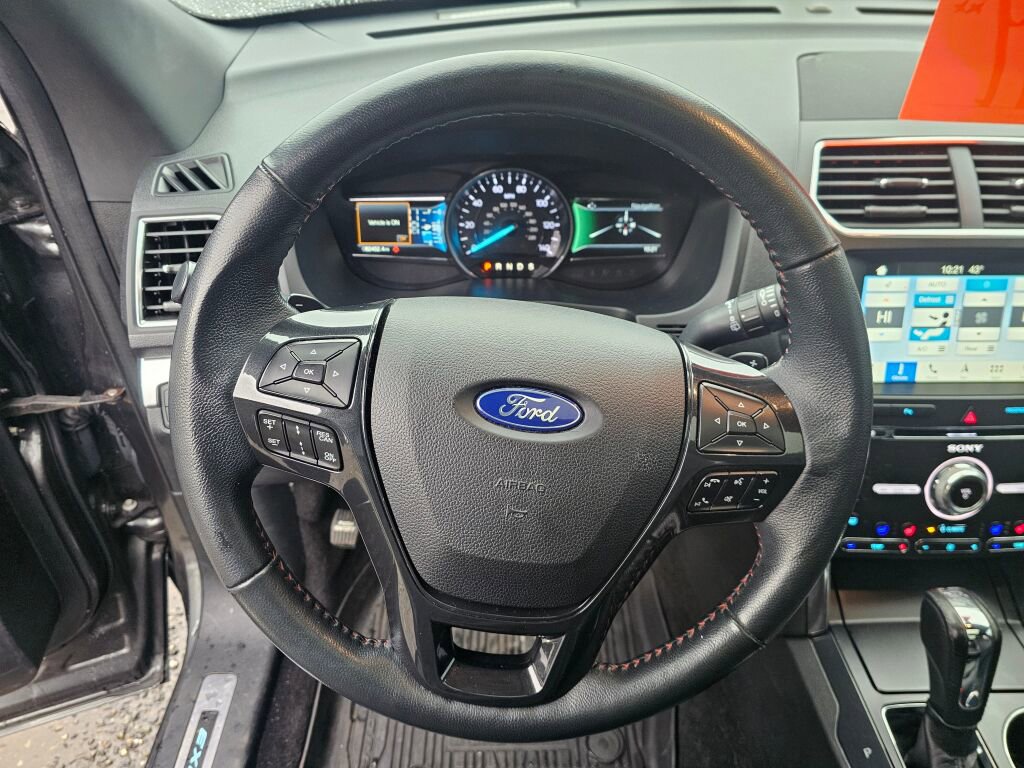 Used 2018 Ford Explorer Sport w/ Equipment Group 401A image 29
