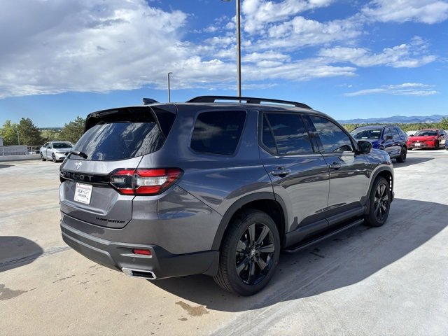 New 2025 Honda Pilot Black Edition image 8