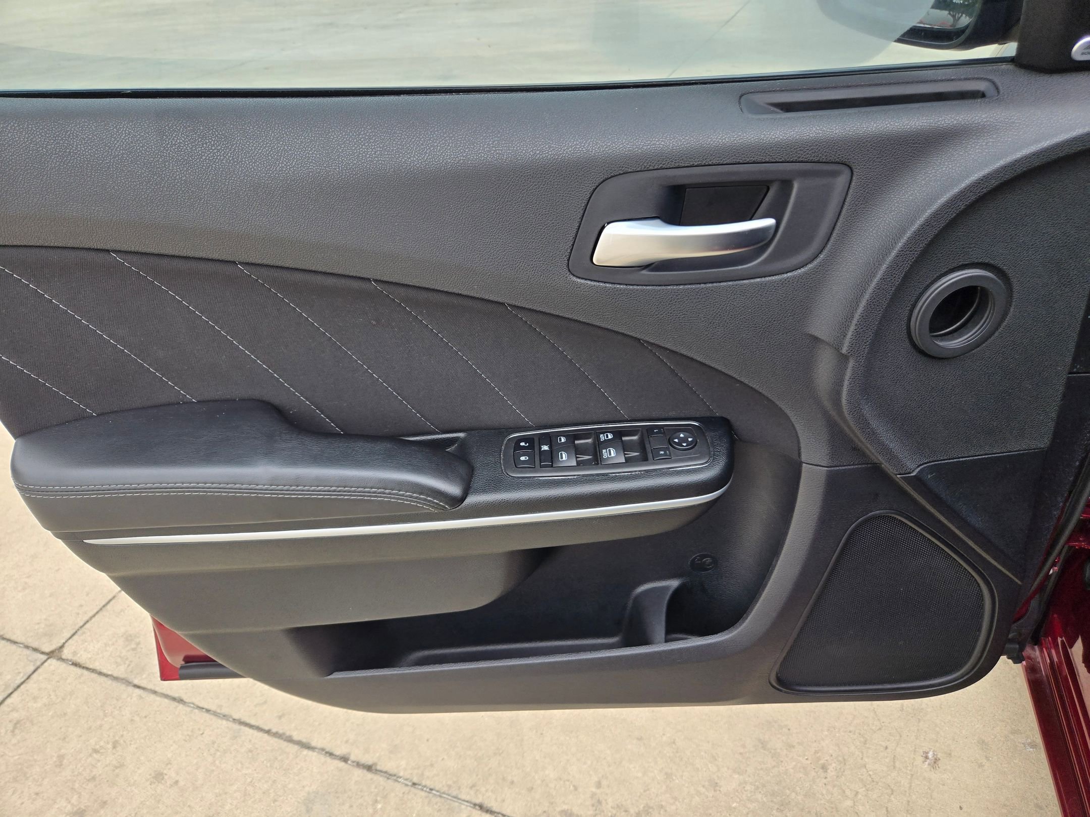 Used 2023 Dodge Charger SXT RWD image 19