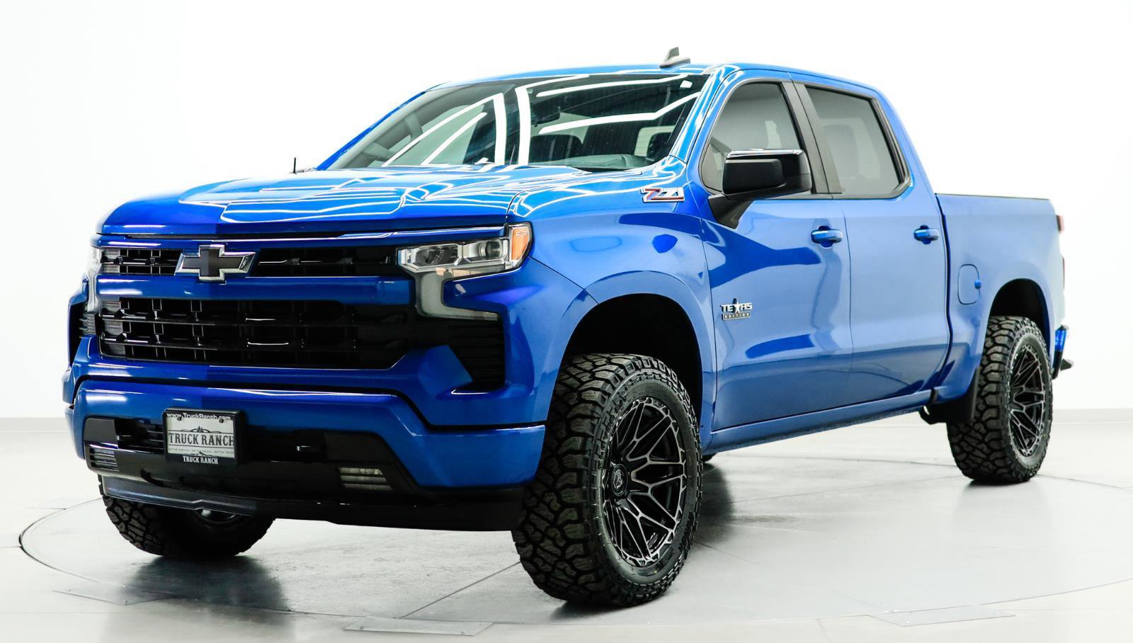 Used 2022 Chevrolet Silverado 1500 RST image 3