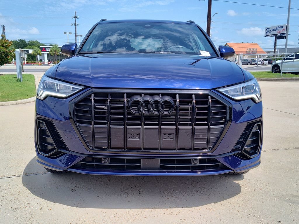 Certified 2025 Audi Q3 2.0T Premium w/ Convenience Package AWD/4WD image 17