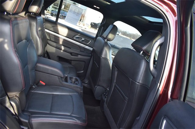 Used 2018 Ford Explorer Sport w/ Equipment Group 401A image 15