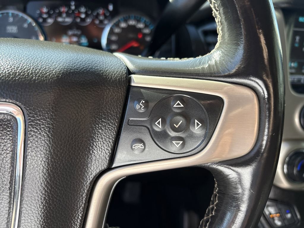 Used 2018 GMC Yukon Denali image 16