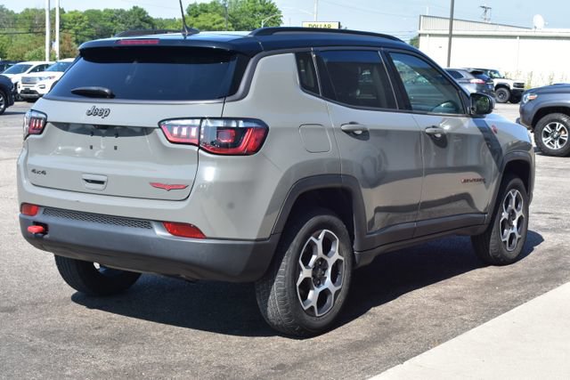Used 2022 Jeep Compass Trailhawk w/ Sun and Sound Group AWD/4WD image 11