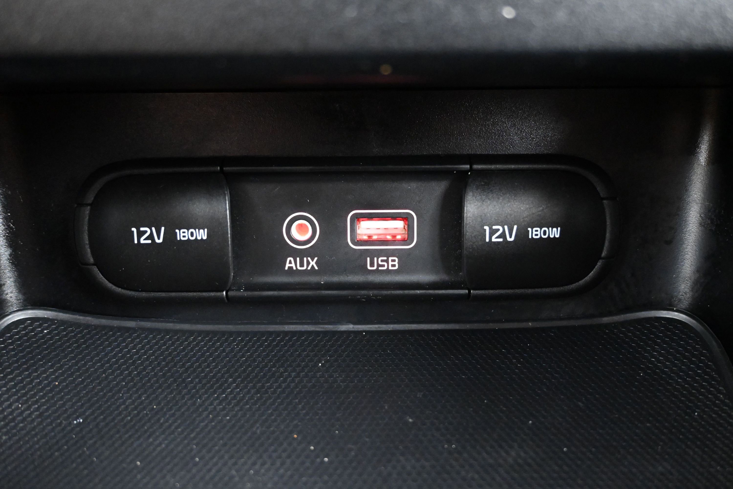 Used 2020 Kia Forte LXS FWD image 19