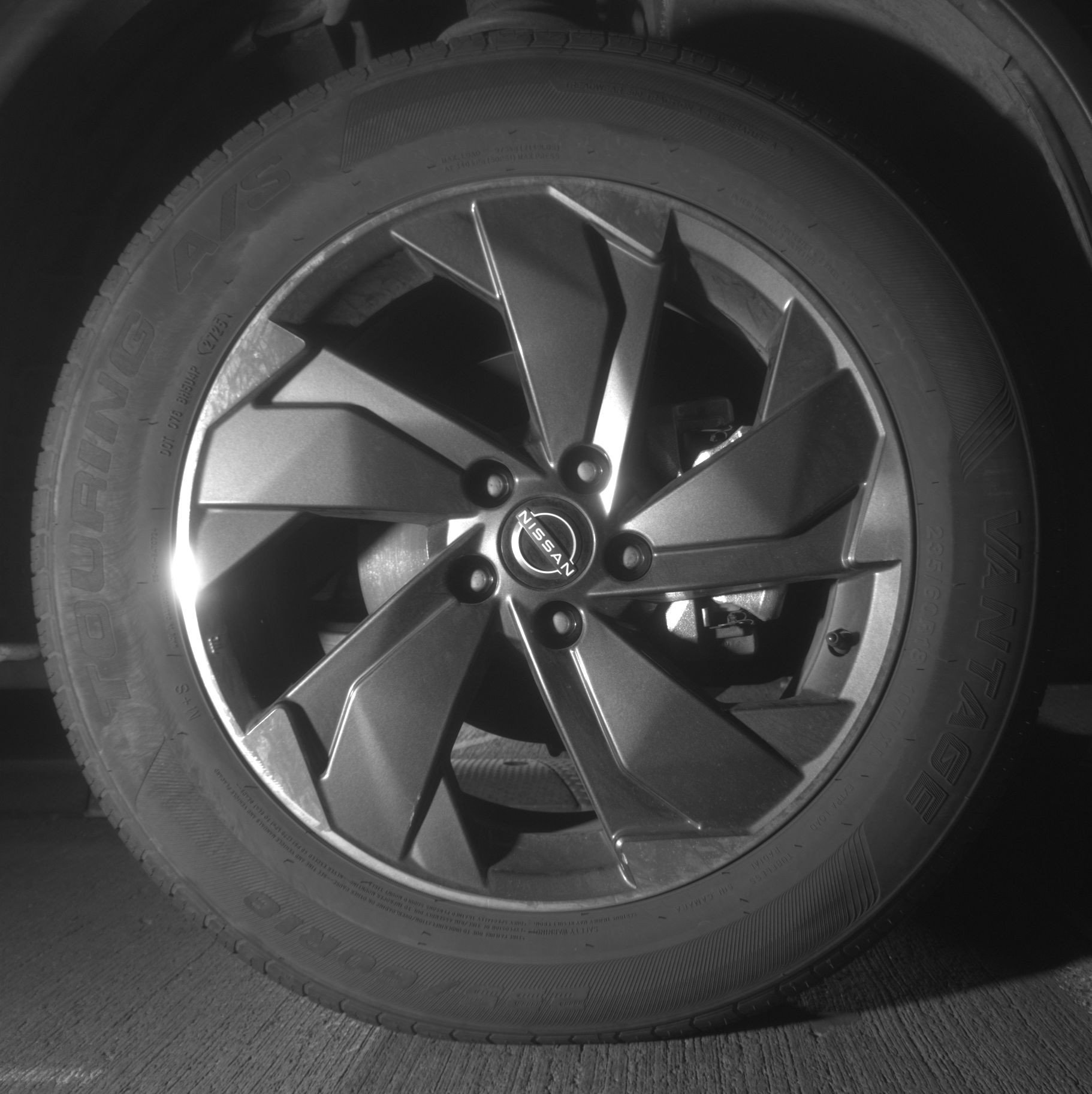 Used 2025 Nissan Rogue SV FWD image 13