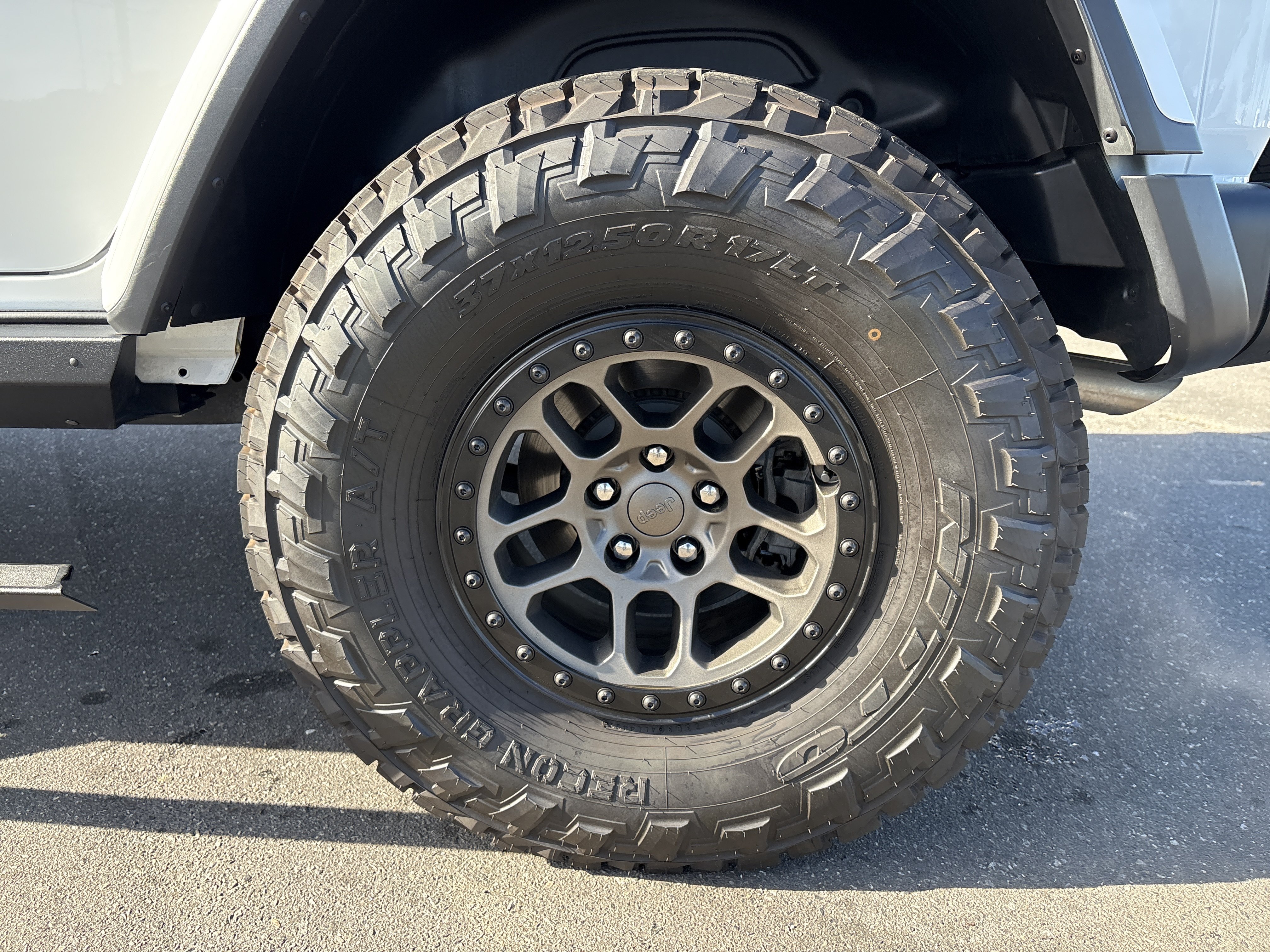 Used 2023 Jeep Wrangler Unlimited Rubicon 392 w/ Xtreme Recon 35" Tire Package AWD/4WD image 13