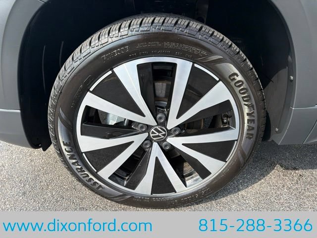 Used 2023 Volkswagen Taos SE FWD image 26