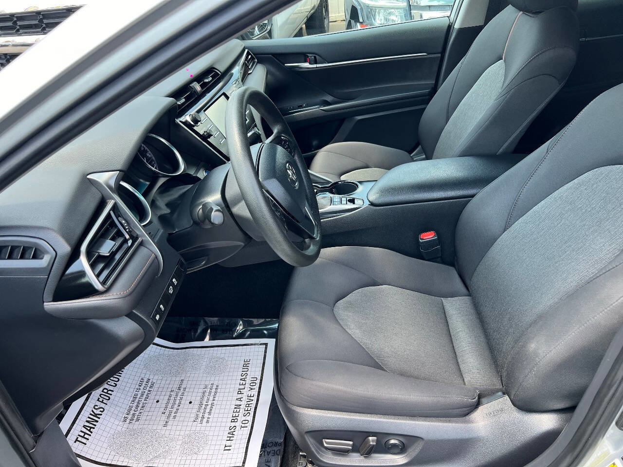 Used 2020 Toyota Camry LE image 12