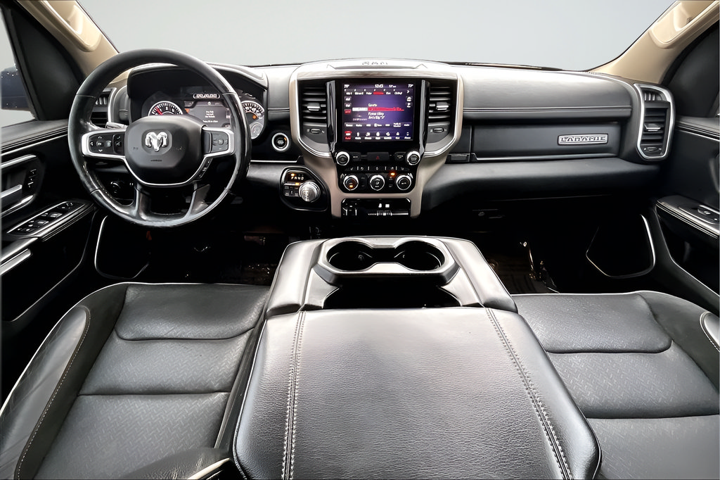 Used 2019 RAM 1500 Laramie AWD/4WD image 7