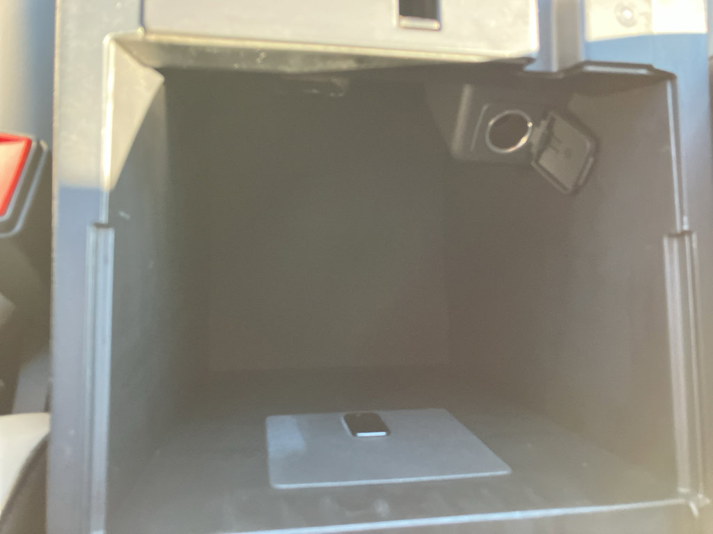 Certified 2021 Ford Explorer XLT w/ Equipment Group 202A image 21