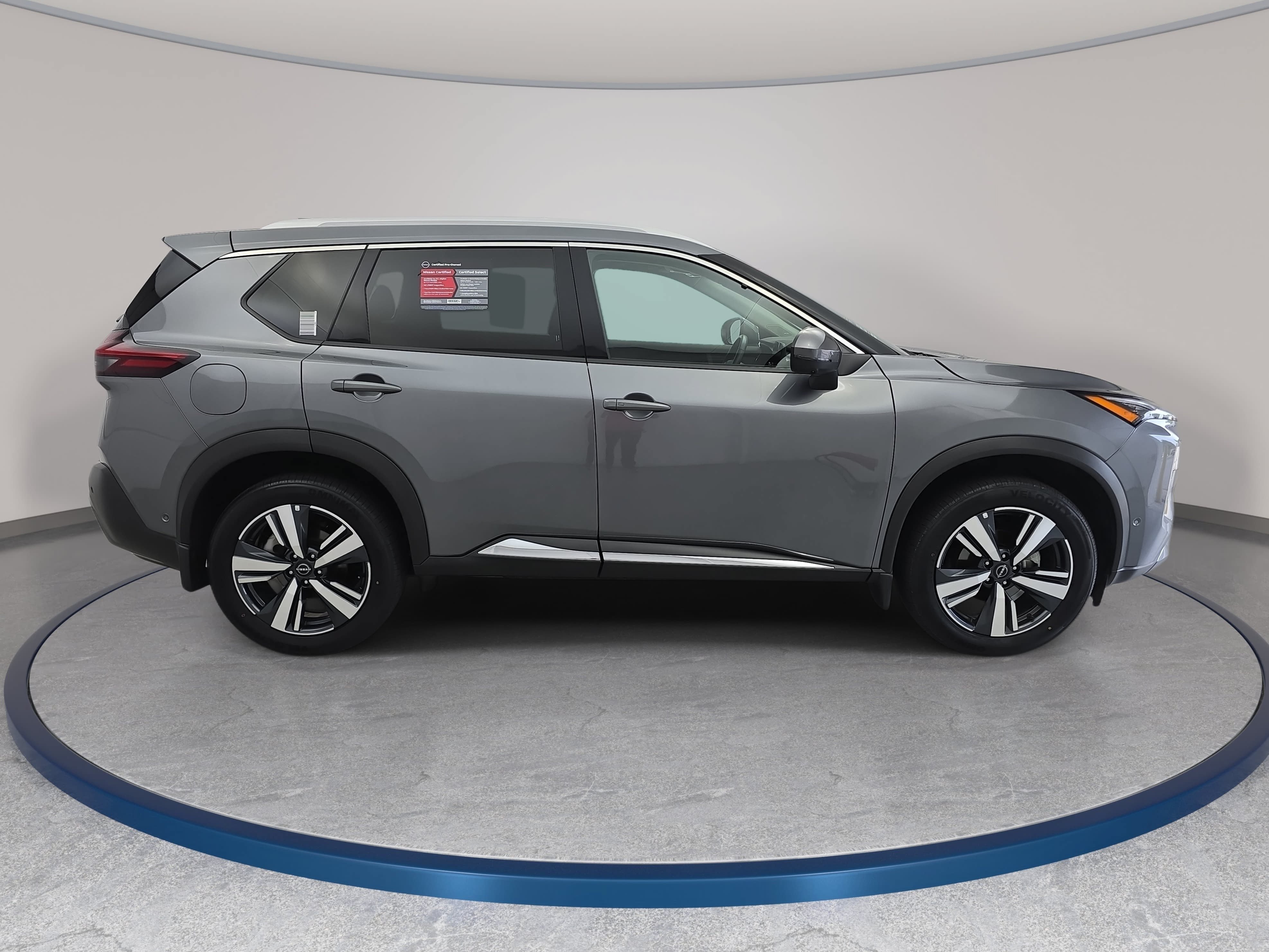 Used 2023 Nissan Rogue SL w/ SL Premium Package AWD/4WD image 4