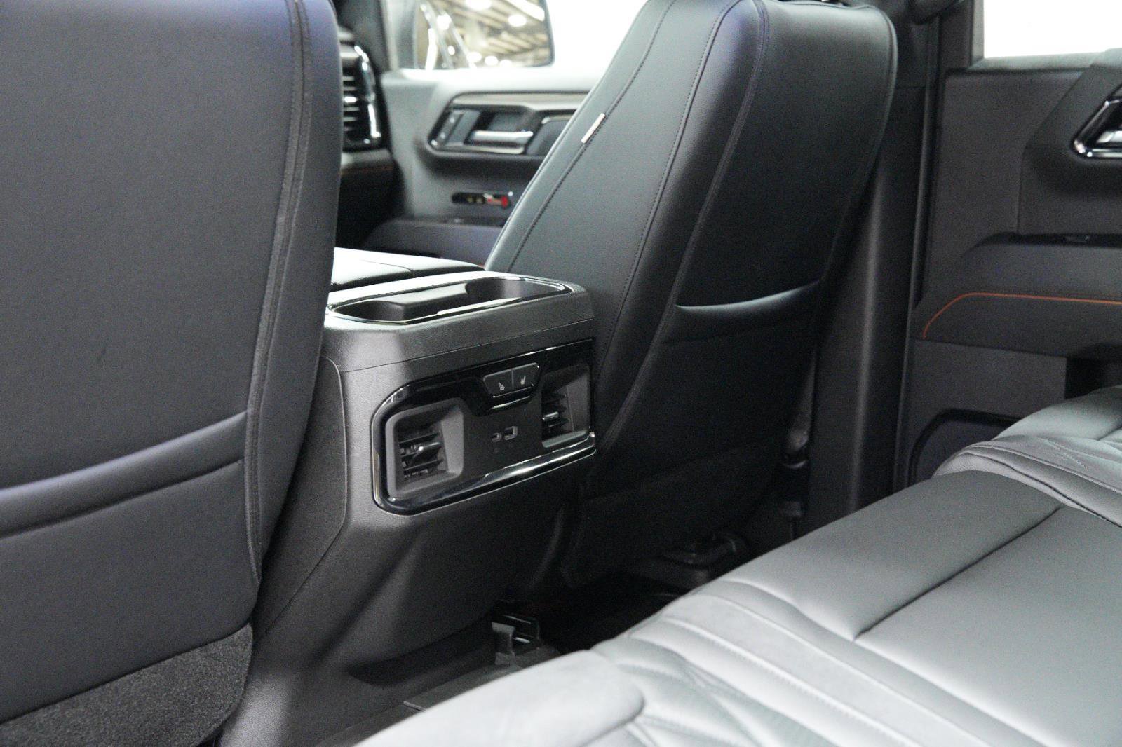 New 2025 GMC Sierra 1500 AT4 w/ AT4 Premium Package image 26