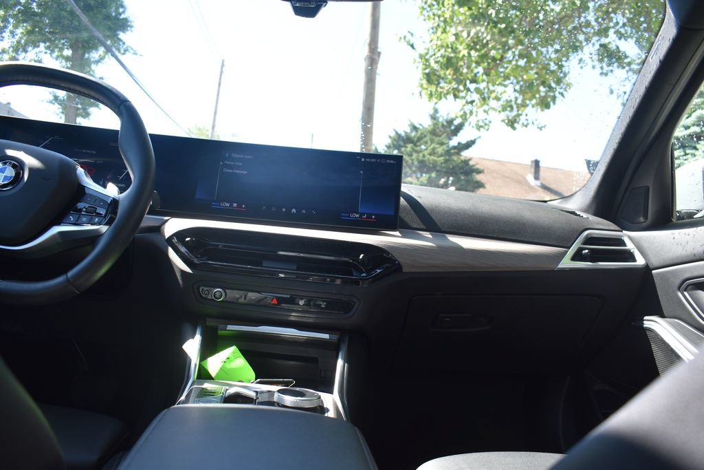 Used 2025 BMW 330i Sedan RWD image 29