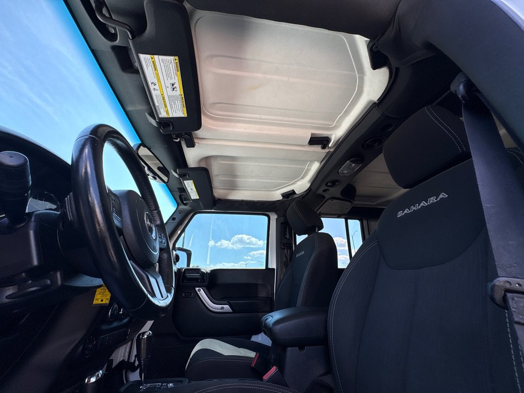 Used 2018 Jeep Wrangler Unlimited Sahara AWD/4WD image 26