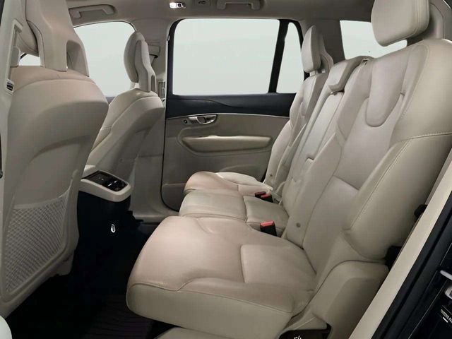 Used 2020 Volvo XC90 T5 Momentum image 43