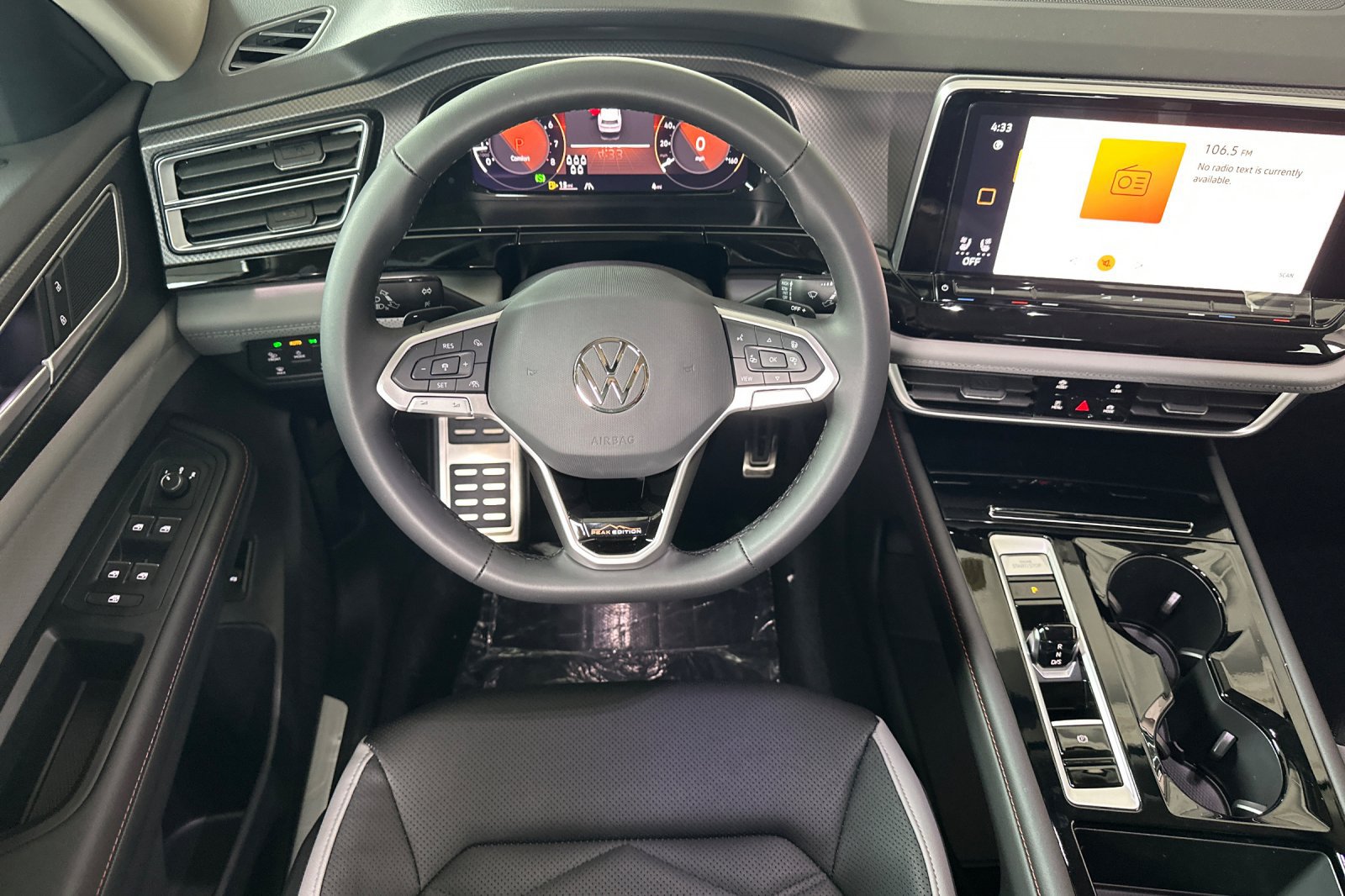 New 2026 Volkswagen Atlas Peak Edition AWD/4WD image 14