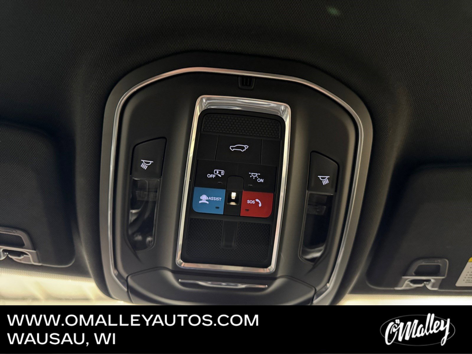 Used 2023 Jeep Grand Cherokee Altitude image 24