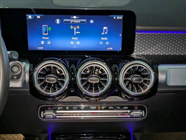 Certified 2025 Mercedes-Benz GLB 250 image 17