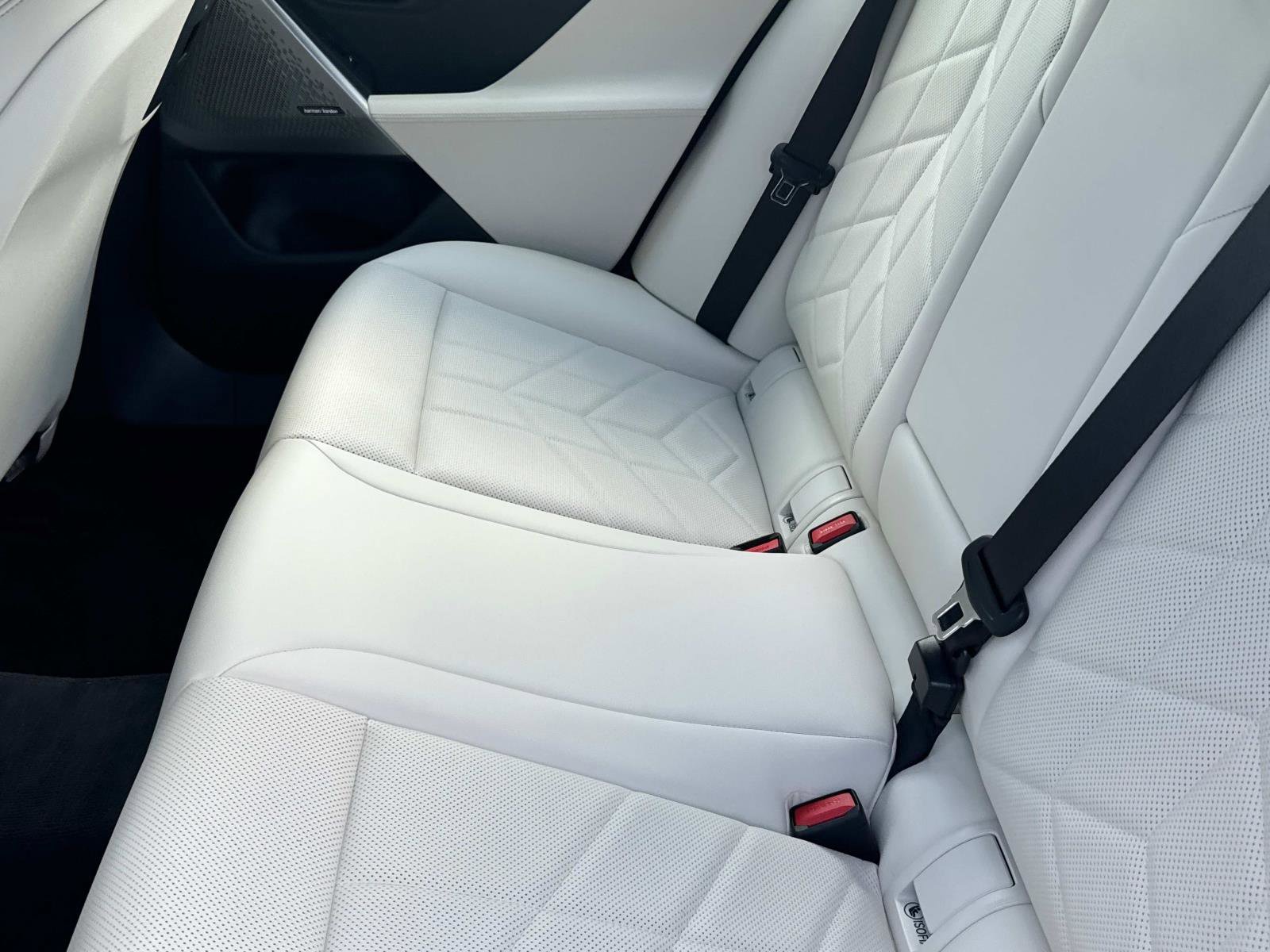 Certified 2025 BMW 530i w/ M Sport Package image 13