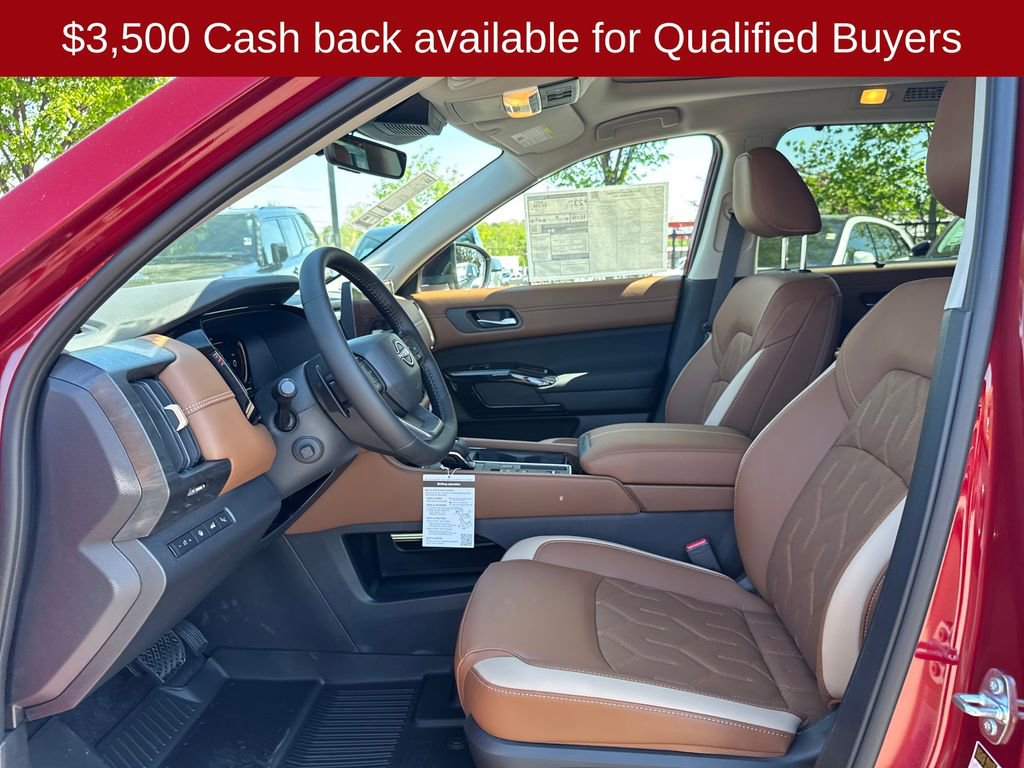 New 2026 Nissan Pathfinder Platinum image 10