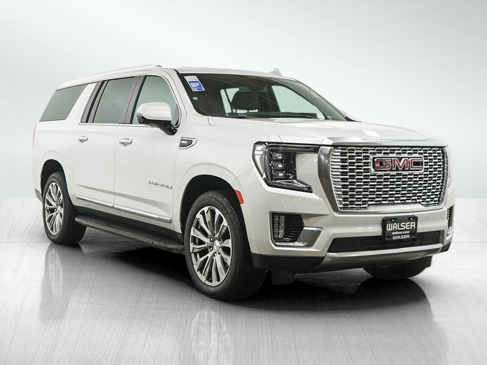 Used 2021 GMC Yukon XL Denali AWD/4WD image 7
