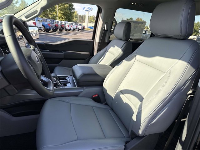 New 2025 Ford F150 Lightning Flash image 19