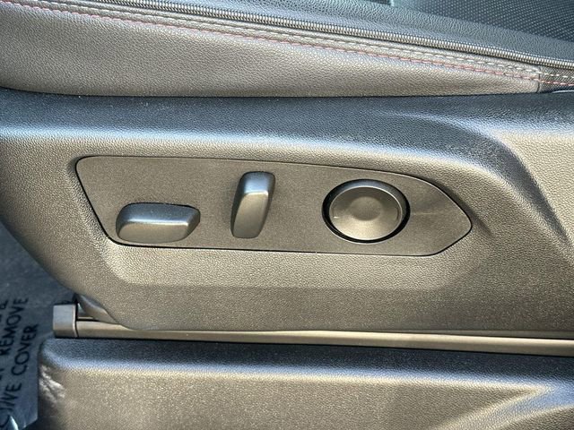 Used 2025 Chevrolet Tahoe RST image 33