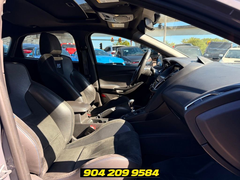 Used 2017 Ford Focus RS AWD/4WD image 40