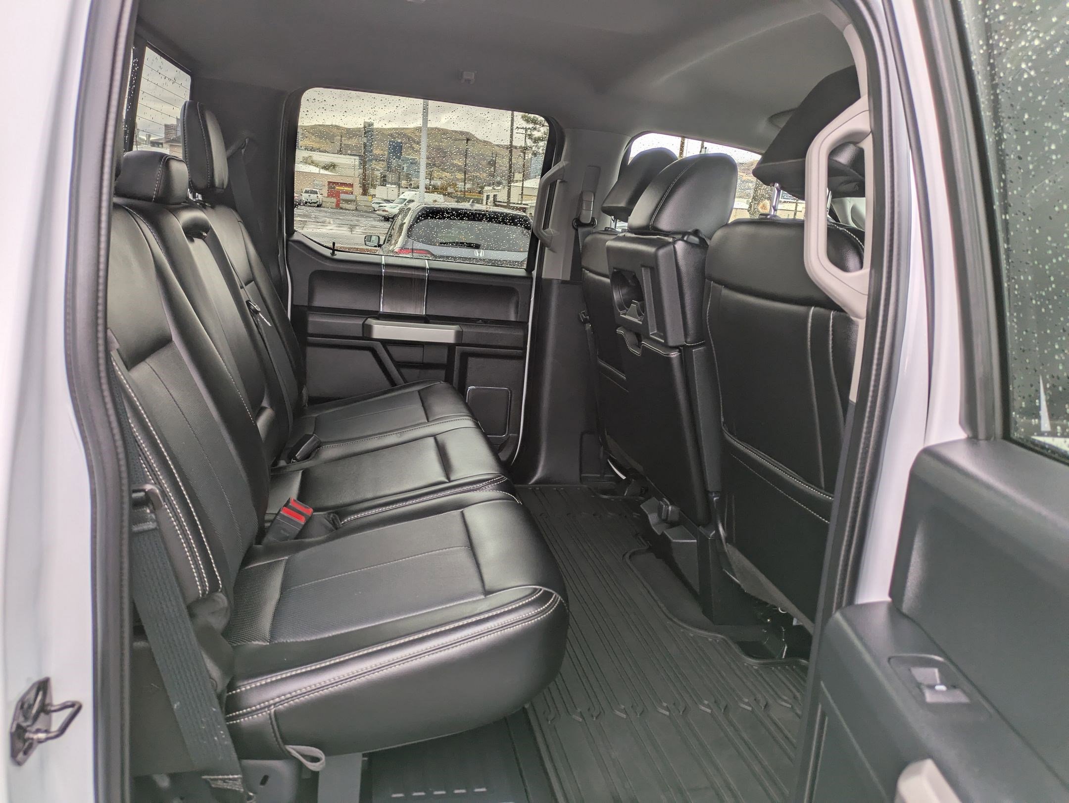 Used 2021 Ford F350 Lariat w/ Snow Plow/Camper Package image 30