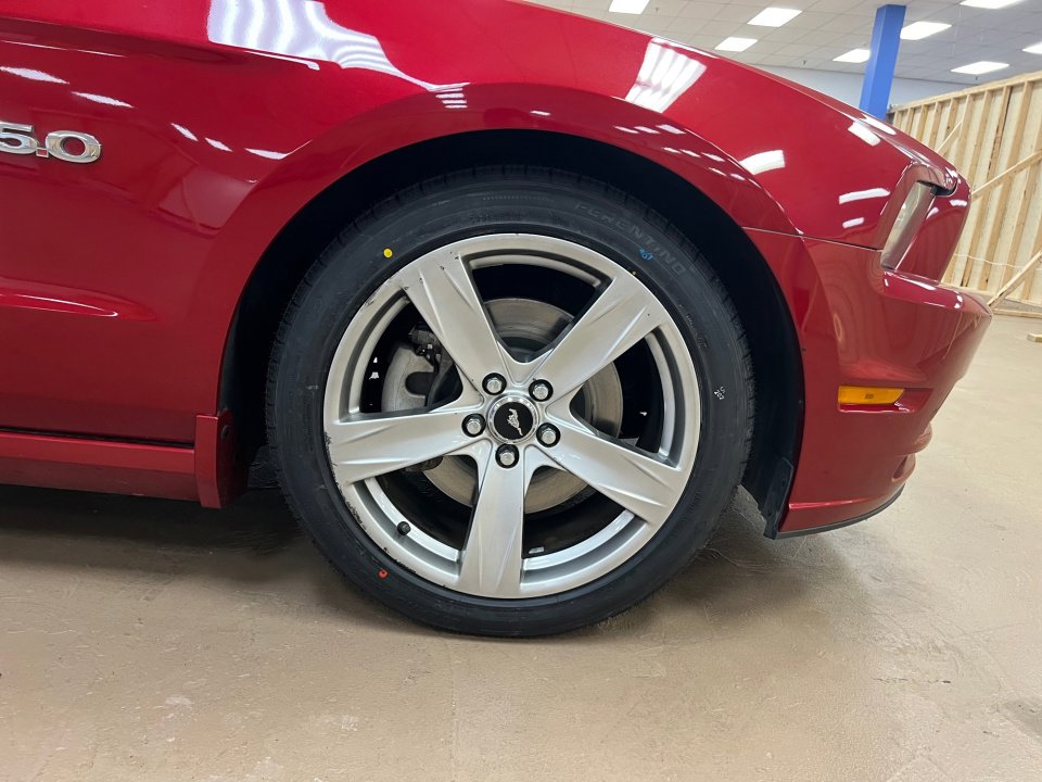 Used 2013 Ford Mustang GT Premium w/ Comfort Pkg image 27