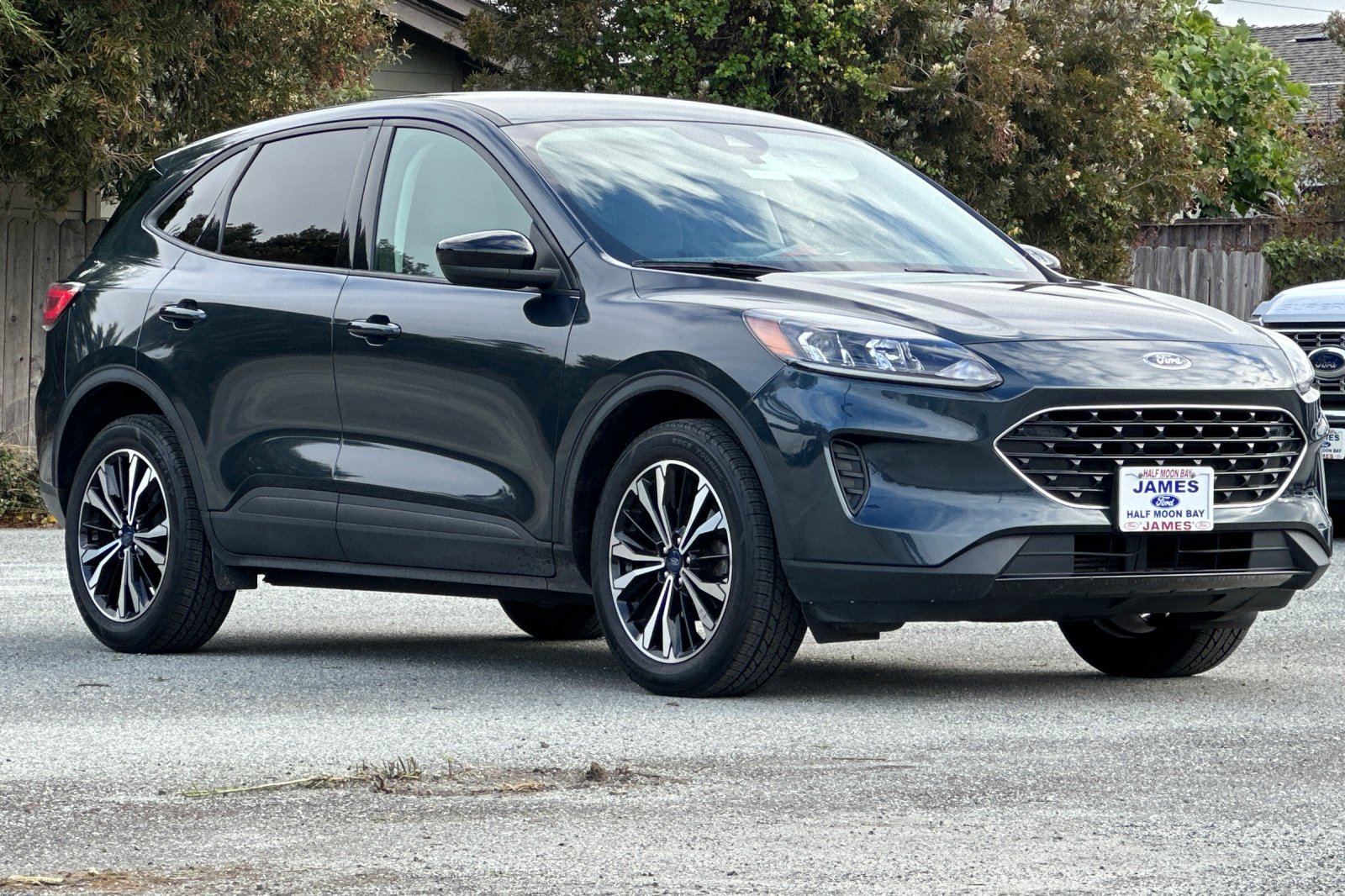 Used 2022 Ford Escape SE w/ SE Sport Appearance Package AWD/4WD image 7