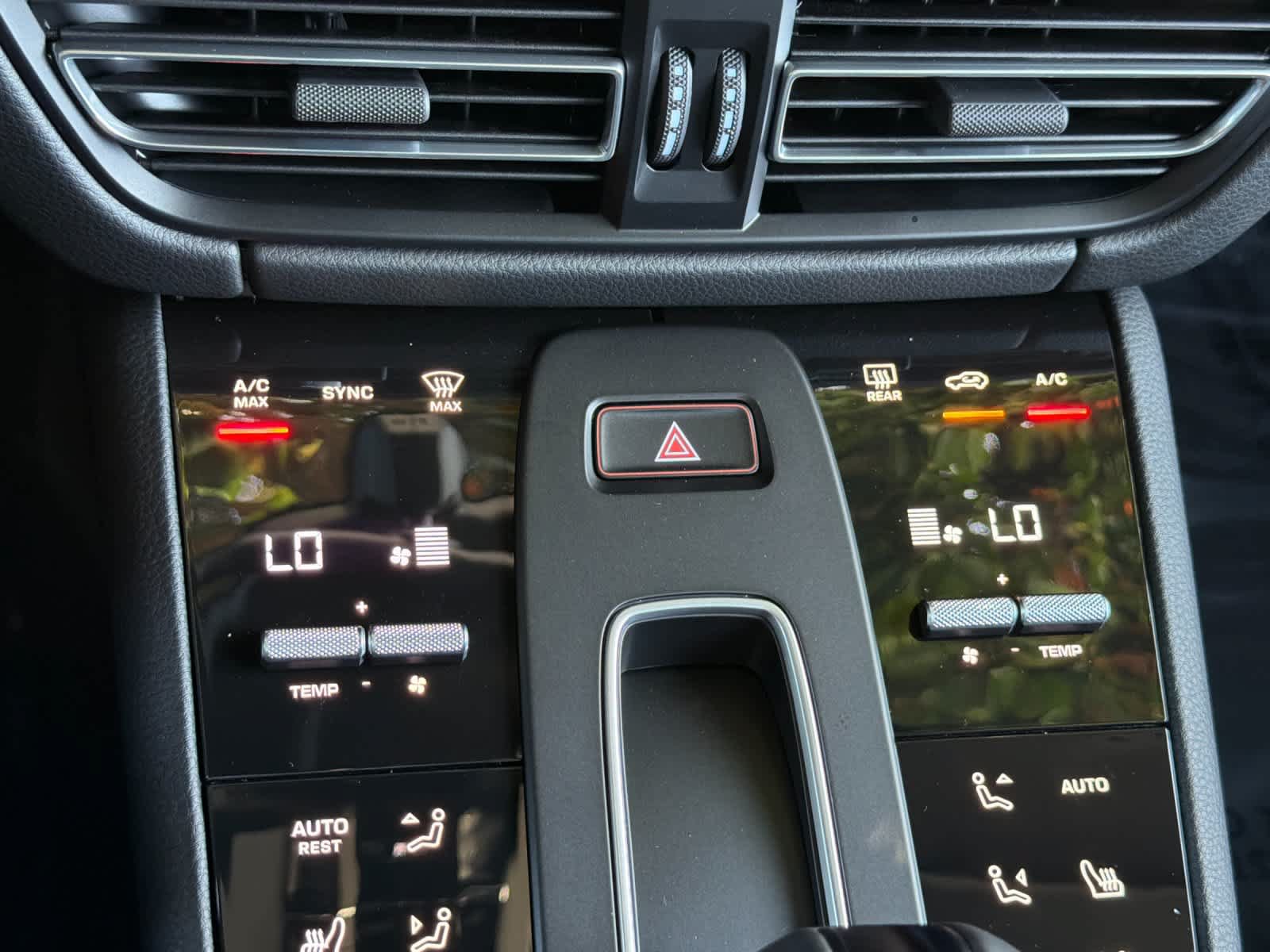 New 2026 Porsche Macan AWD/4WD image 23