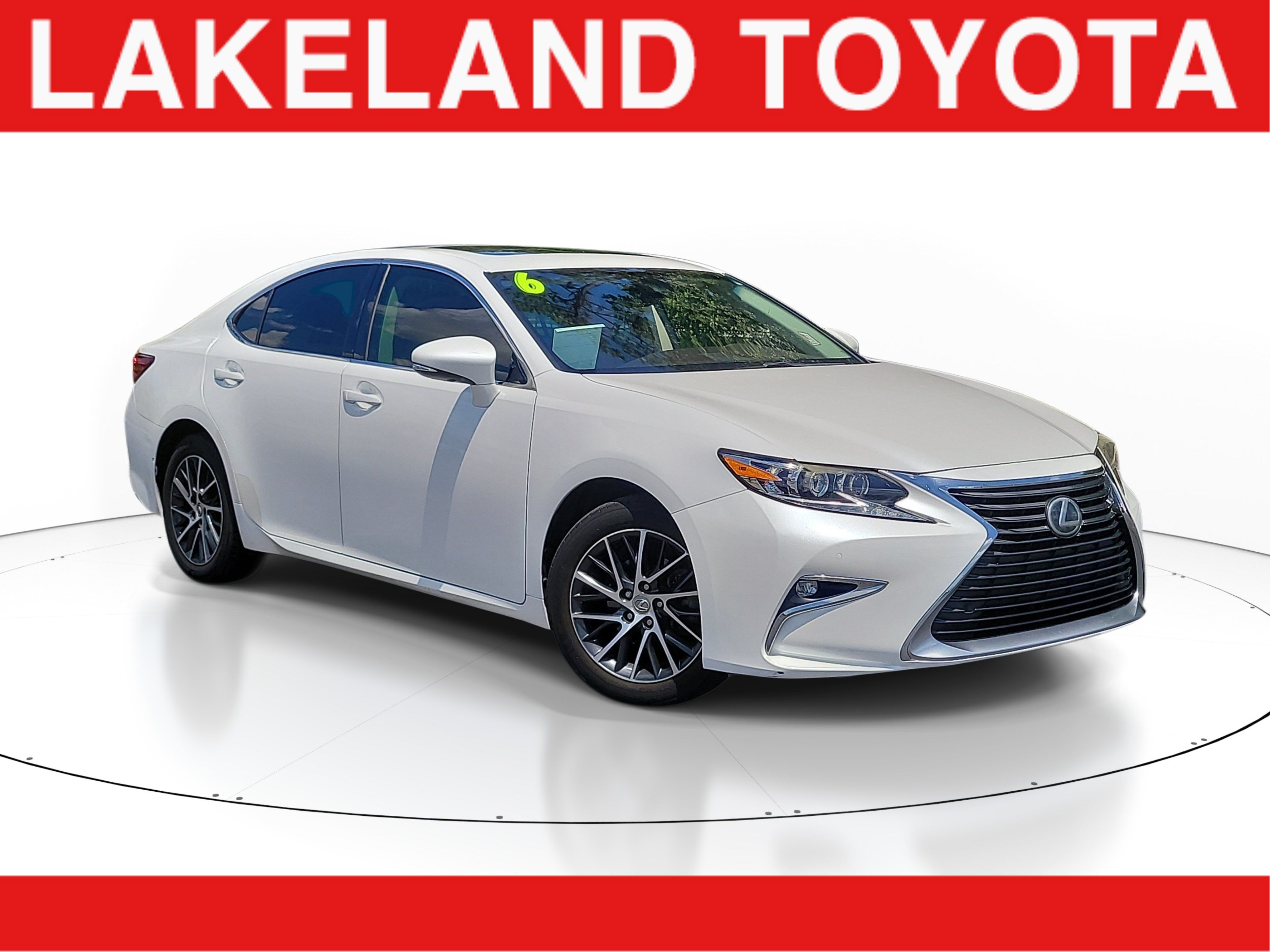 Used 2016 Lexus ES 350 w/ Luxury Package w/Wood Trim FWD image 1