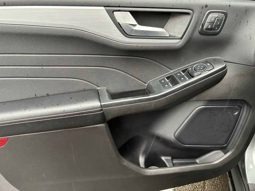 Used 2024 Ford Escape Platinum image 10