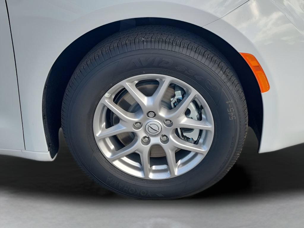 New 2026 Chrysler Voyager LX FWD image 20