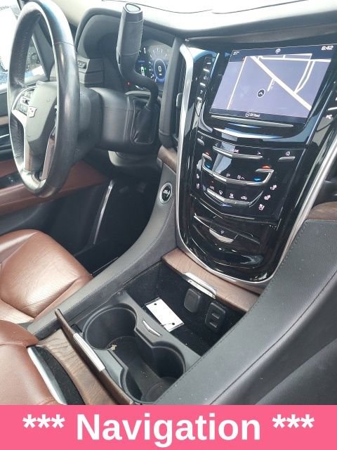 Used 2019 Cadillac Escalade Luxury image 12