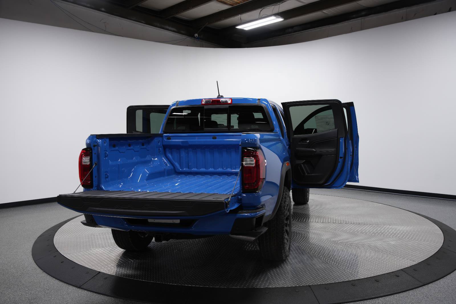 New 2026 GMC Canyon Elevation RWD image 16