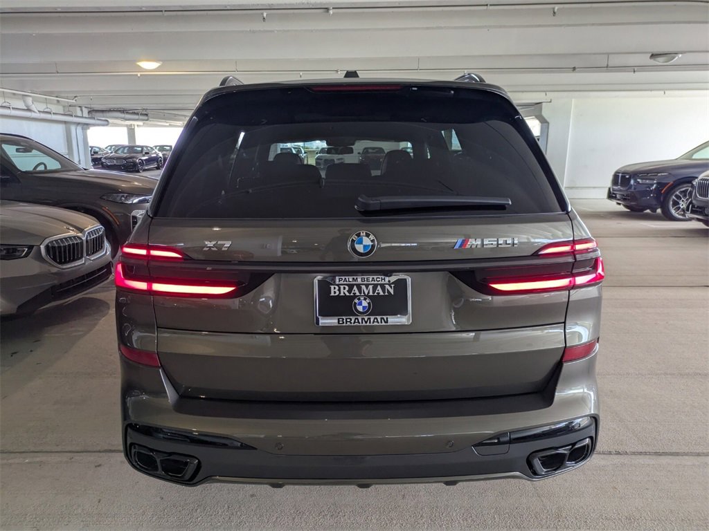 New 2026 BMW X7 M60i image 5