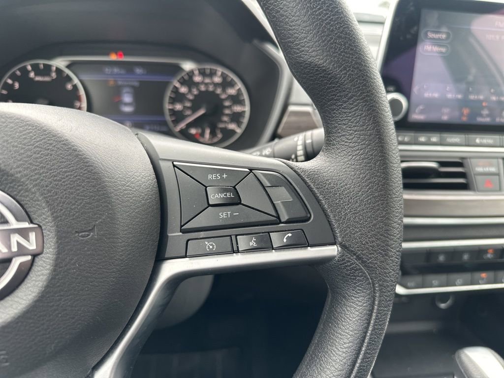 Used 2024 Nissan Altima 2.5 SV FWD image 26