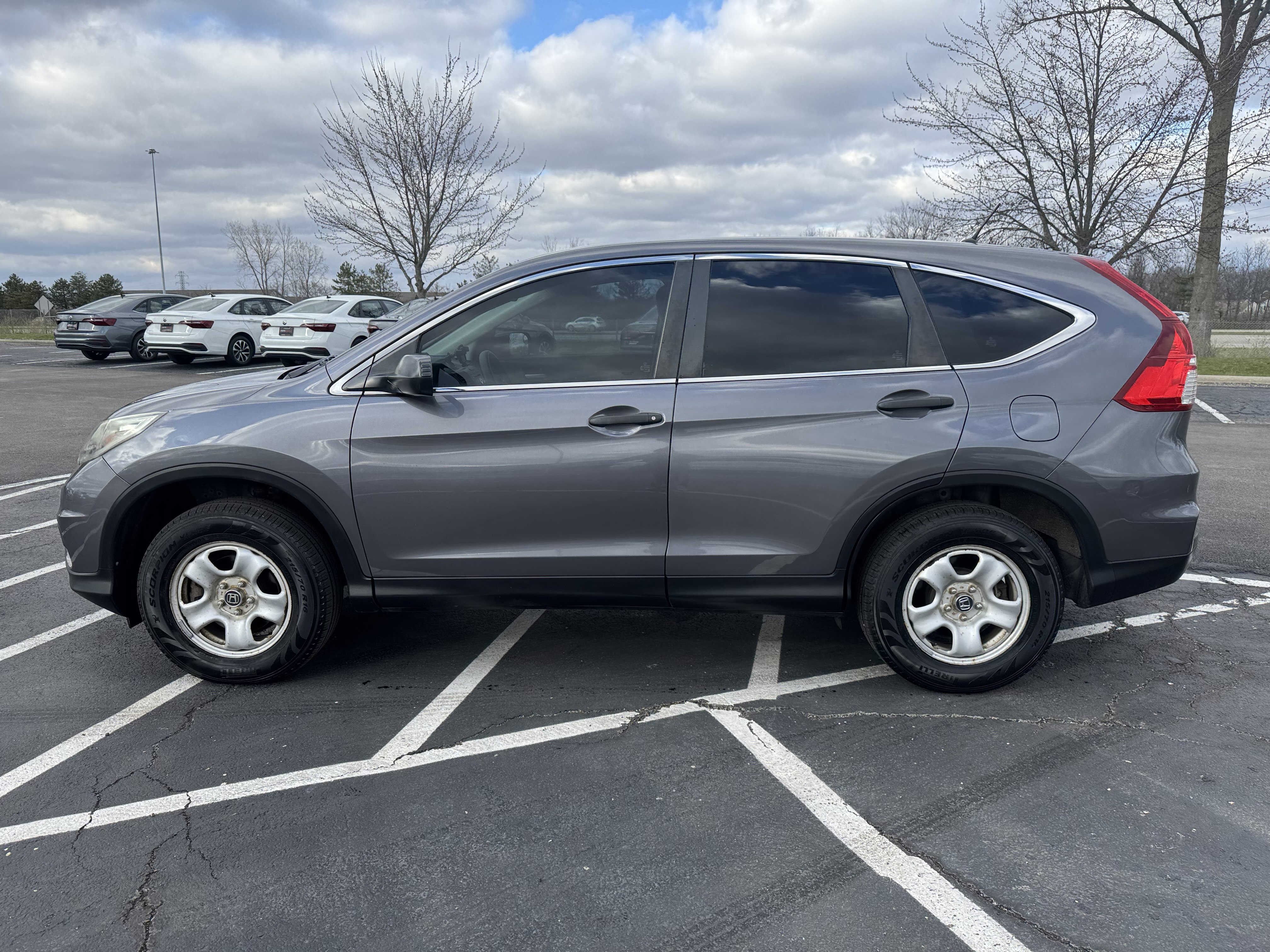 Used 2015 Honda CR-V LX image 12