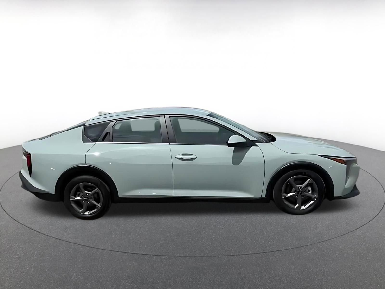 Used 2025 Kia K4 FWD image 11