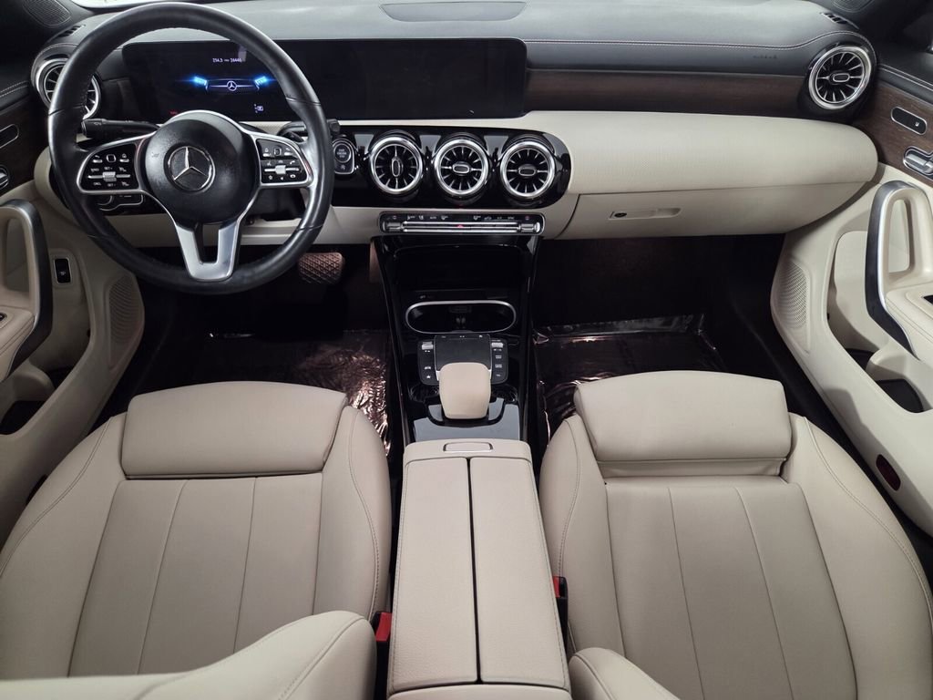 Used 2023 Mercedes-Benz CLA 250 4MATIC w/ Premium Package image 28