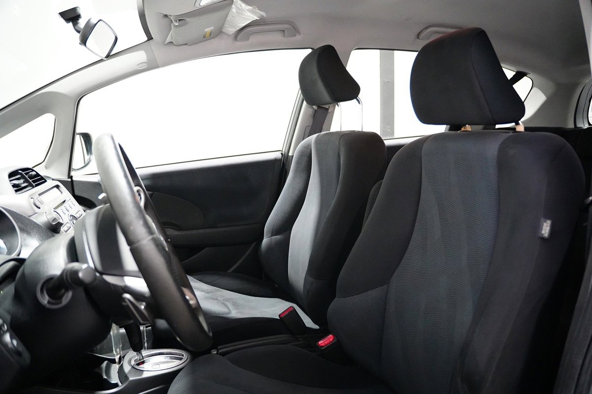 Used 2010 Honda Fit Sport image 12