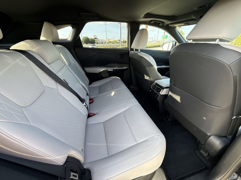 Used 2025 Lexus RX 350 Premium Plus w/ Accessory Package (Z1) image 18
