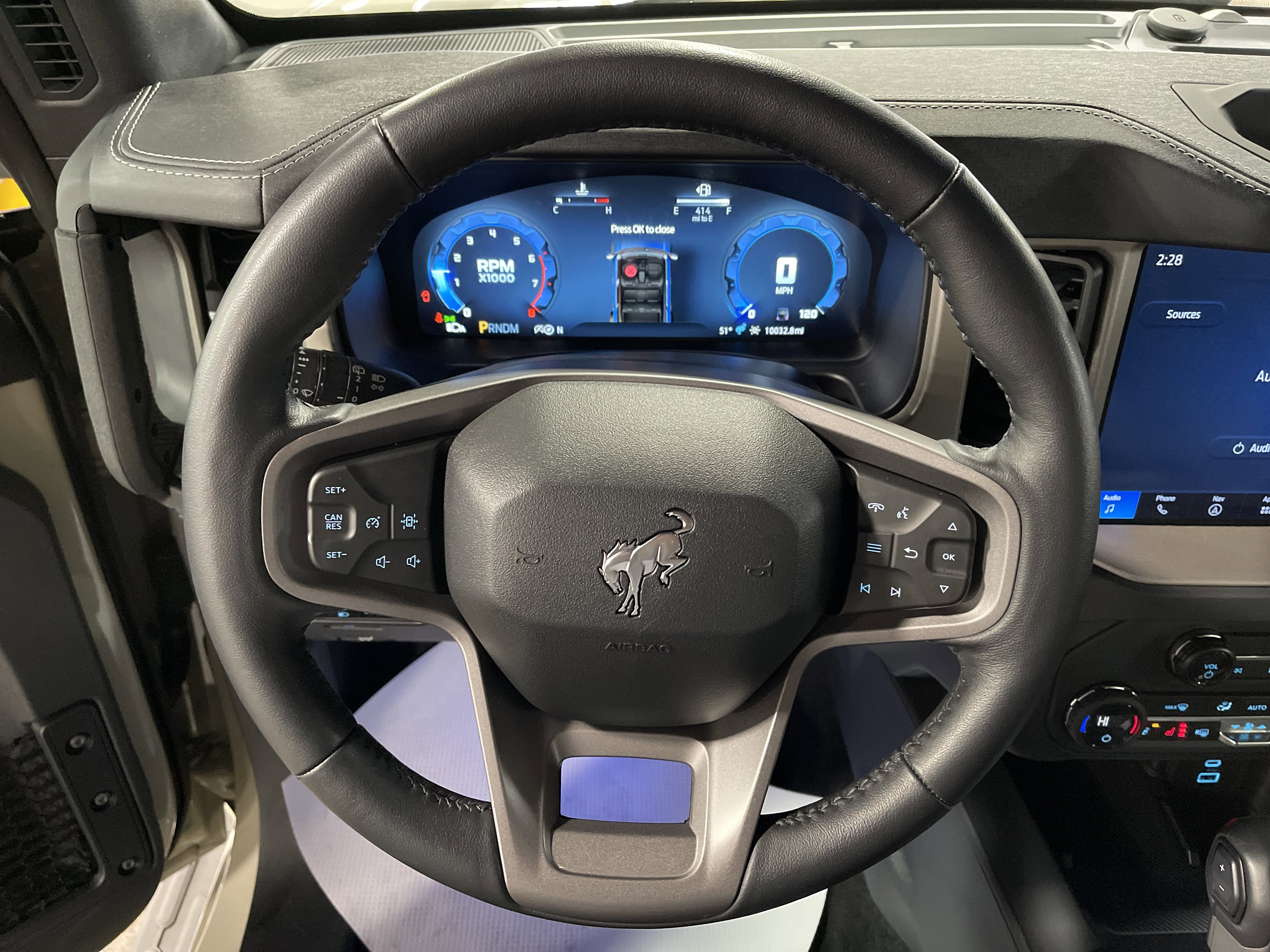 Used 2025 Ford Bronco Outer Banks image 17