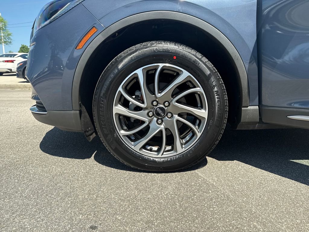 Used 2022 Lincoln Corsair AWD w/ Equipment Group 101A image 13