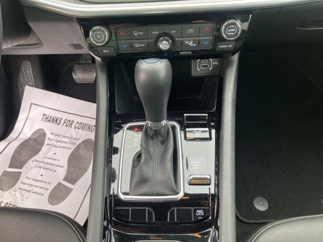 Certified 2025 Jeep Compass Limited image 13